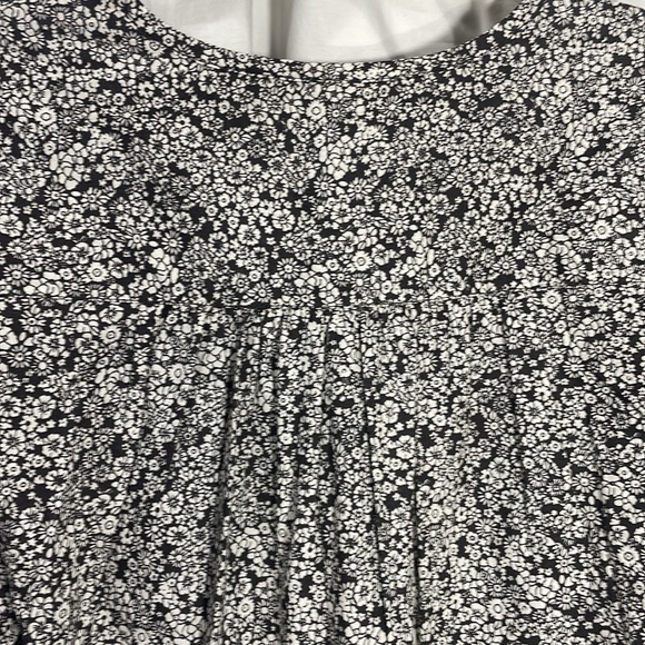 NWT Universal Thread Black White Floral Peasant Top Puffy Sleeve Blouse - Picture 4 of 8